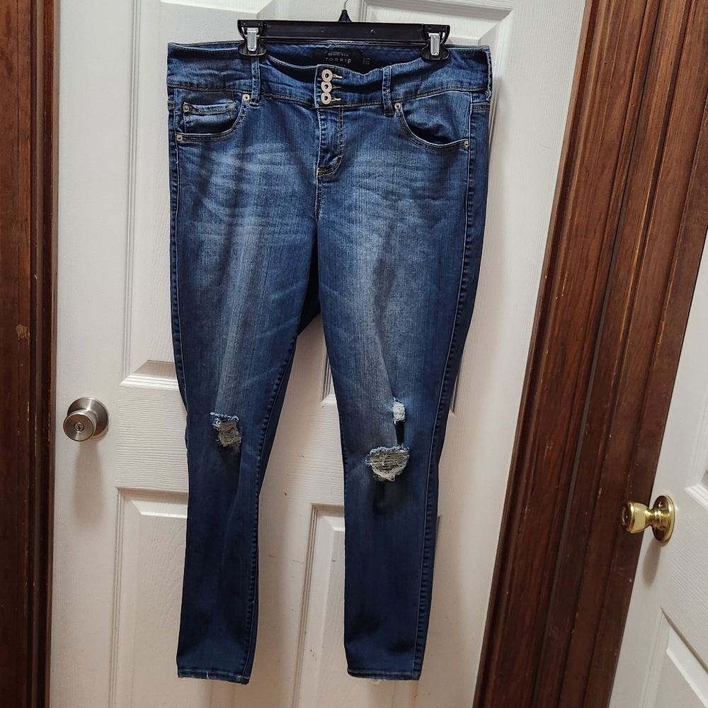Torrid Blue Distressed Skinny Jeans Sz 18R EUC